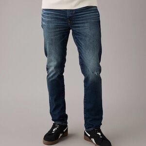 American Eagle AirFlex+ Distressed Slim Jean
Size 30x32 Dark Blue Wash